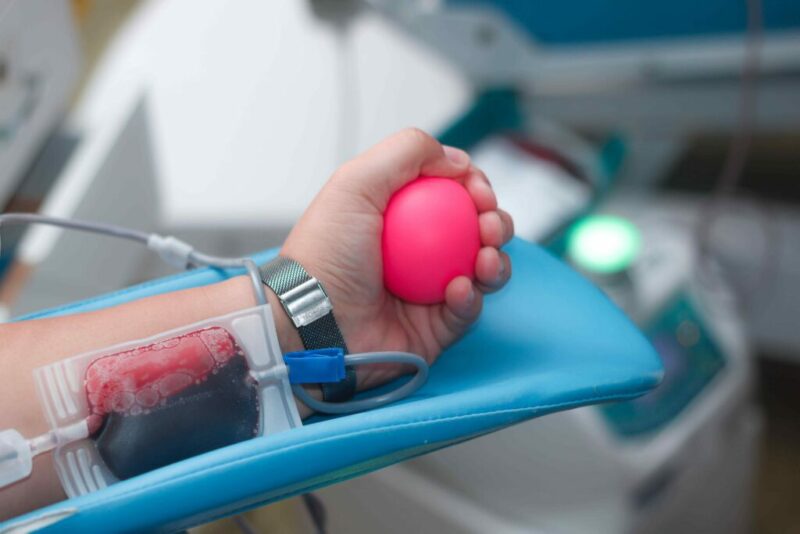Com baixo estoque de sangue, Hemoam convoca doadores do tipo O
