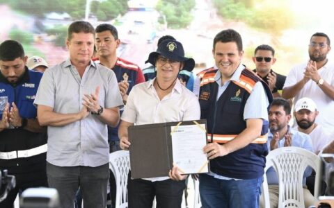 prefeito-assina-ordem-de-servi