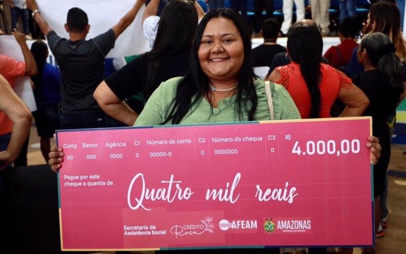 Seas oferece atendimento do Crédito Rosa na segunda edição da Expo Mulher OAB-AM