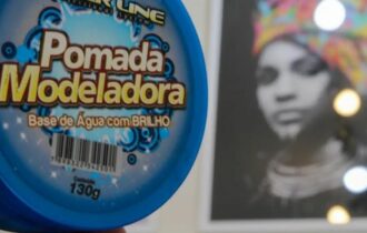 Escolha de pomadas modeladoras de cabelos deve seguir lista da Anvisa