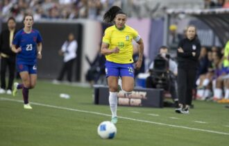 brasil-sofre-reves-e-e-derrota