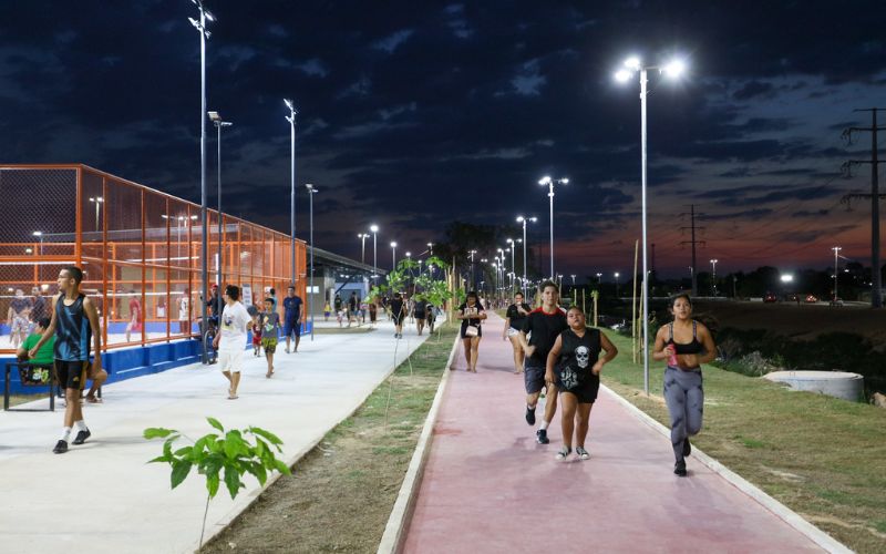 David Almeida vai instalar placas de orientação nas ciclovias de Manaus