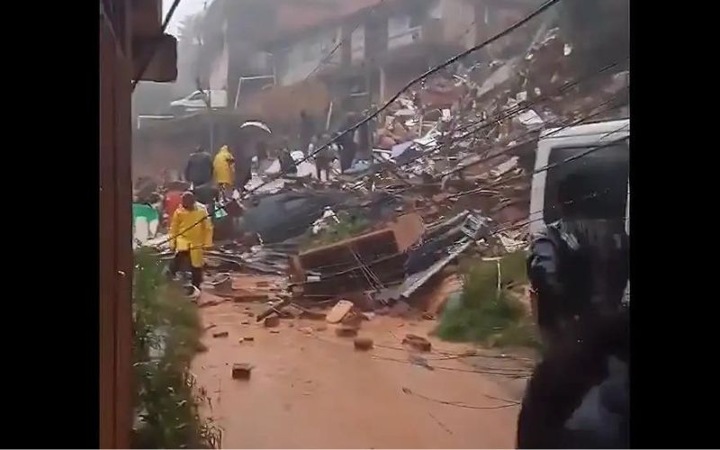Desabamento causa três mortes em Petrópolis, no RJ