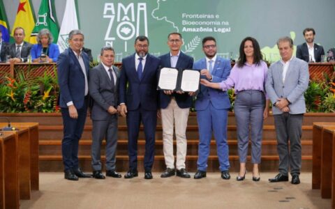 em-manaus-waldez-goes-particip