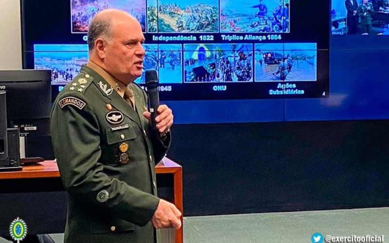 Ex-comandante do Exército presta depoimento de 8 horas sobre tentativa de golpe