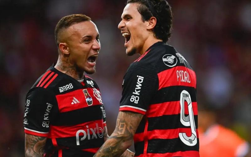 Flamengo decide futuro na Libertadores nesta terça-feira no Maracanã