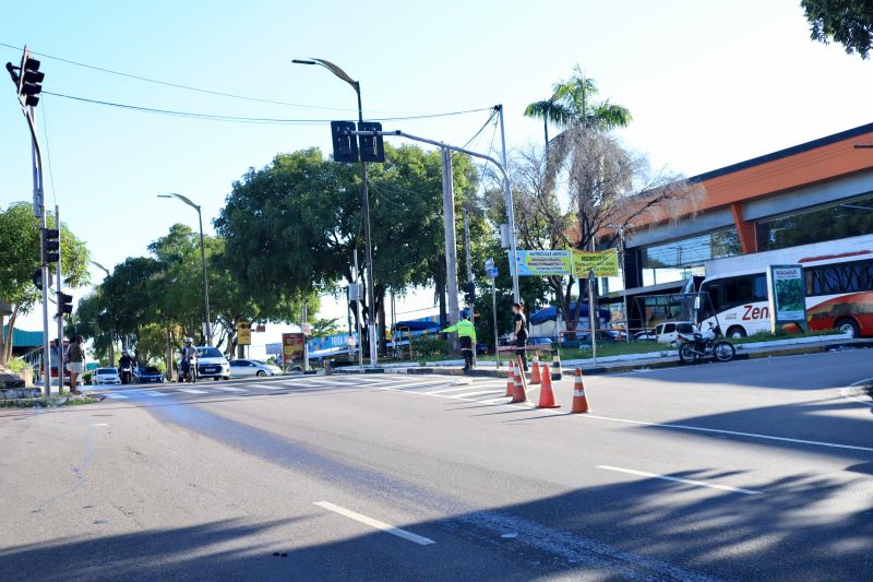 Trânsito é alterado para garantir fluidez na avenida Rodrigo Otávio