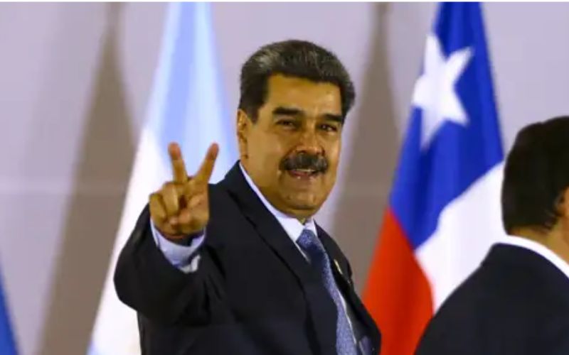 Na Venezuela, Maduro anuncia candidatura à reeleição