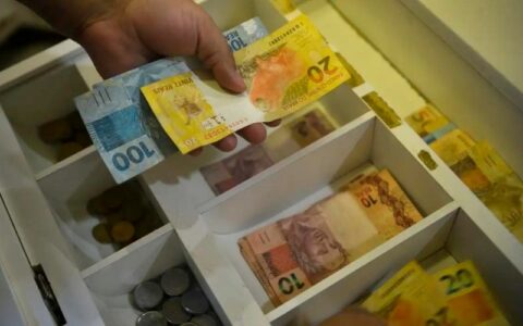 para-analistas-ano-eleitoral-t