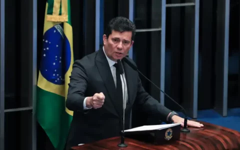 sergio-moro-comeca-a-ser-julga