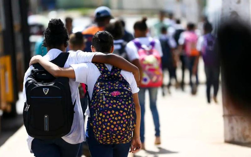 Casamento de meninas de até 17 anos de idade diminui 65% em uma década