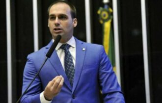 eduardo-diz-a-jornalista-trump