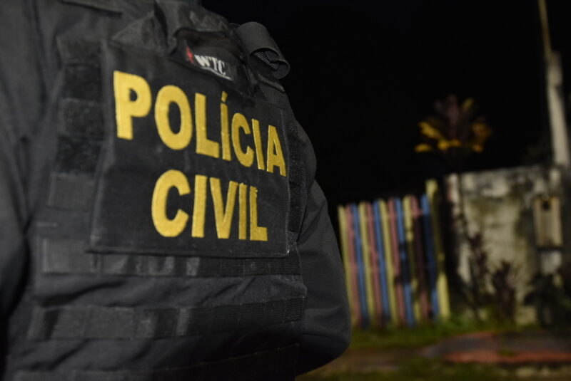Polícia