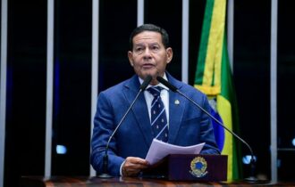 mourao-exalta-golpe-militar-de