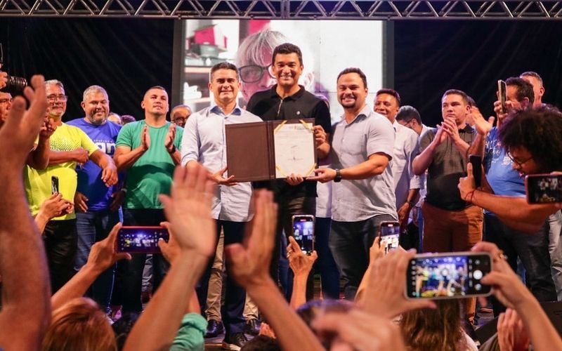 prefeito-assina-ordem-de-servi