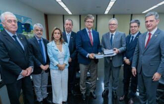 senadores-avaliam-a-reabertura
