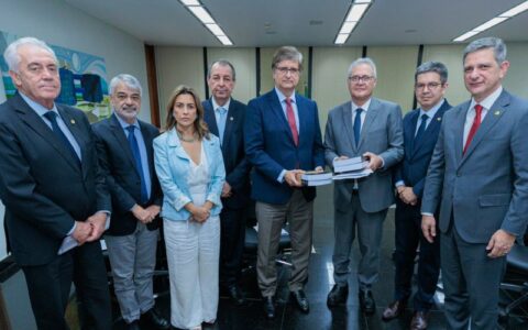 senadores-avaliam-a-reabertura