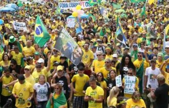 25 parlamentares arrecadam R$ 125 mil para custear ato de Bolsonaro no Rio