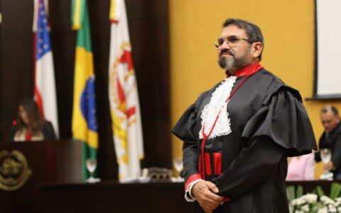 Elvys de Paula Freitas é empossado como novo procurador de Justiça do Amazonas