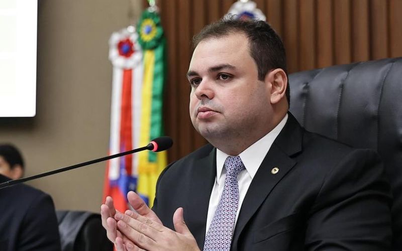 Procuradoria de Justiça encaminha denúncia ao MPF contra Roberto Cidade 