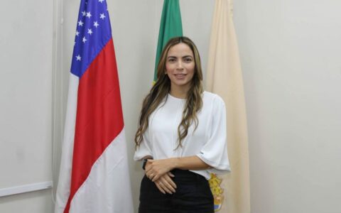 Nova secretária