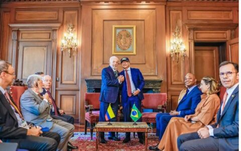 Colômbia propõe garantia de vida a quem perder eleição na Venezuela