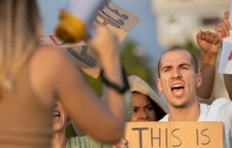 Protestos pró-Palestina e prisões em universidades dos EUA crescem