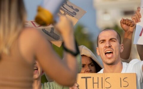 Protestos pró-Palestina e prisões em universidades dos EUA crescem