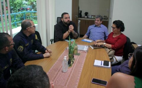 Guarda Municipal alinha ações de segurança nas escolas municipais em reunião com a Semed