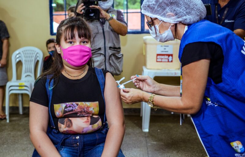 Jovens de 9 a 14 anos já podem tomar dose única contra o HPV em Manaus