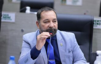 Vereador de Manaus é contra projeto de lei da escala 5x2 aos vereadores