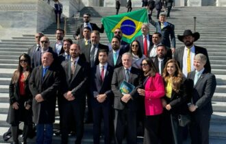 Débora falta à Aleam e vai a Bruxelas para 'denunciar' esquerda