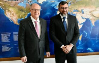 Governo federal quer antecipar plano para evitar queimadas no AM