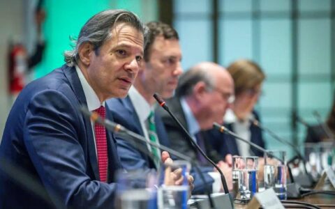 Haddad antecipa volta para Brasília hoje por foco em agenda no Congresso