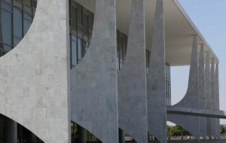Lula sanciona, com veto, projeto que proíbe saidinha de presos