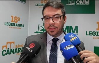Guedes critica colegas que registram presença na sessão da CMM e somem