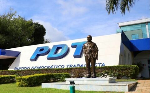 apos-renunciar-a-disputa-pela-