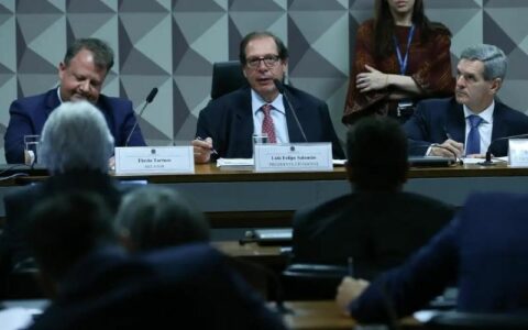 comissao-faz-esforco-concentra