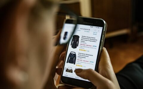 Câmara aprova imposto para compras internacionais de até US$ 50 (Foto: Reprodução / Eu Quero Investir)