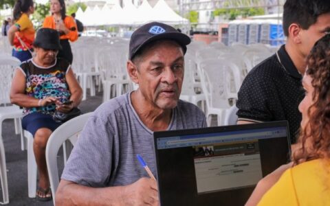 Prefeitura já inseriu mais de 16 mil pessoas no mercado de trabalho desde 2021