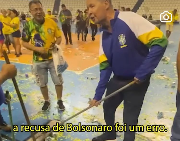 Ex-prefeito Arthur Neto em evento de Bolsonaro em Manaus