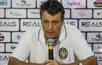 Técnico do Amazonas FC é demitido após derrota para o Flamengo em Manaus