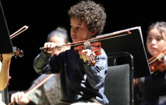 Concerto da Juventude: projetos de extensão da UEA celebram o Dia das Mães
