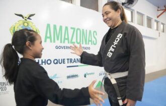 Mãe se torna atleta de jiu-jitsu e inspira filhos no caminho do esporte