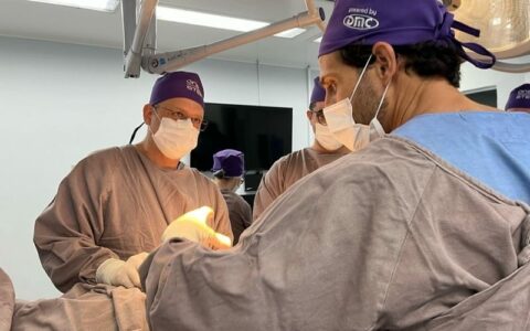 Fundação Hospital Adriano Jorge realiza cirurgia ortopédica com técnica inédita