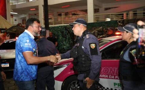 Parintins recebe  fuzis, viaturas e lancha blindada para reforço da segurança