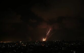 Netanyahu admite erro em ataque a refugiados em Rafah; 'acidente trágico'