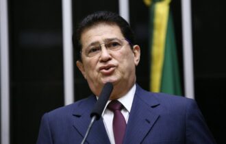 Alfredo tem contas desaprovadas e terá que devolver R$ 125 mil aos cofres públicos