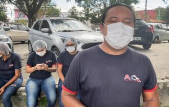 Trabalhadores terceirizados da saúde reclamam que estão com salários atrasados há 6 meses