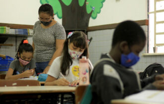 Segue para sanção proposta que institui selo ‘Empresa Amiga do Voluntariado’